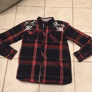 SK2 apparel shirt size XL in good condition